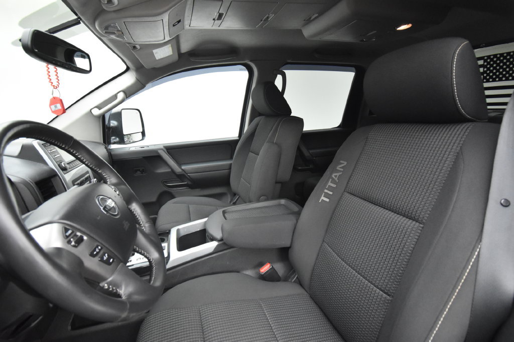 Used 2014 Nissan Titan PRO-4X AWD/4WD image 8