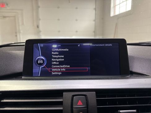 Used 2013 BMW 328i xDrive Sedan AWD/4WD image 17