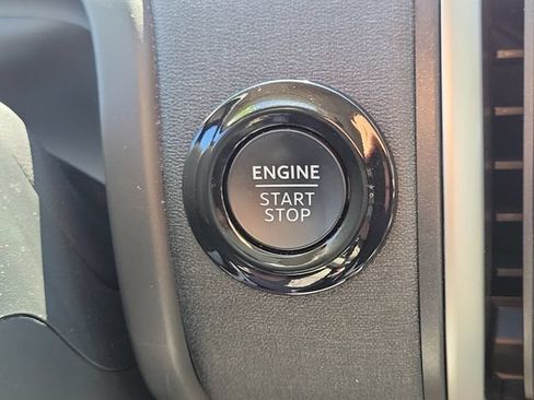 Certified 2025 Ford Expedition Active RWD image 11