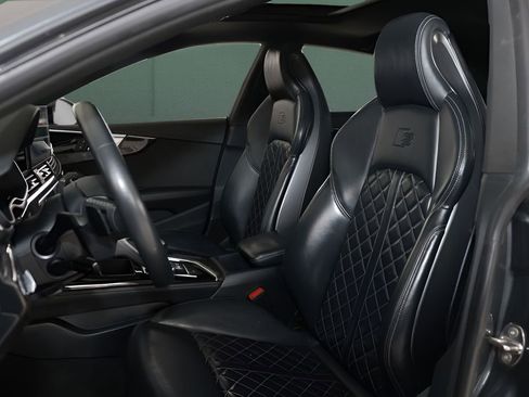 Used 2021 Audi S5 Premium Plus w/ Premium Plus Package image 2