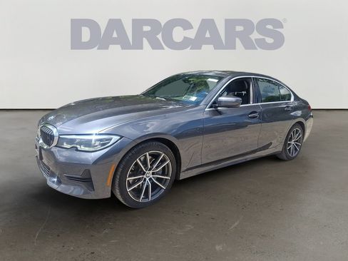 Used 2020 BMW 330i xDrive Sedan w/ Convenience Package AWD/4WD image 3