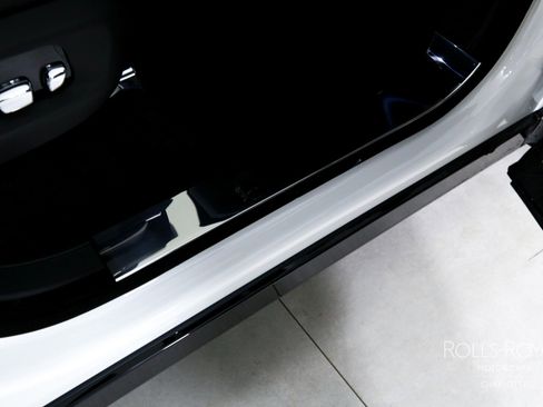 New 2026 Rolls-Royce Cullinan AWD/4WD image 38