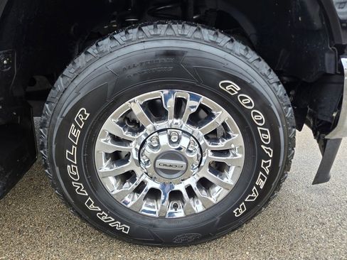 Used 2022 Ford F250 XLT w/ XLT Premium Package image 38