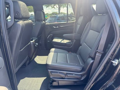 Used 2022 GMC Yukon Denali AWD/4WD image 39
