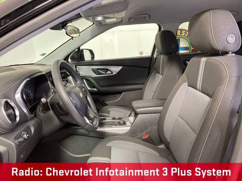 Used 2025 Chevrolet Blazer LT AWD/4WD image 11