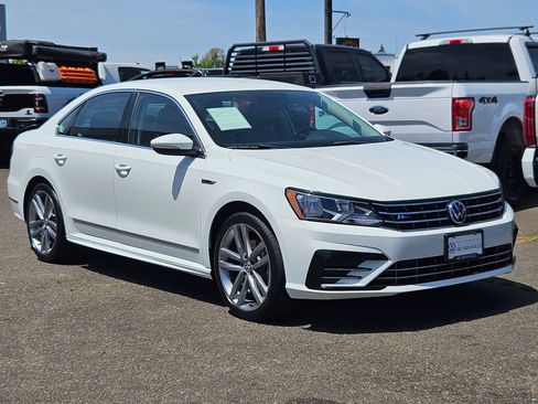Used 2017 Volkswagen Passat 1.8T R-Line FWD image 7