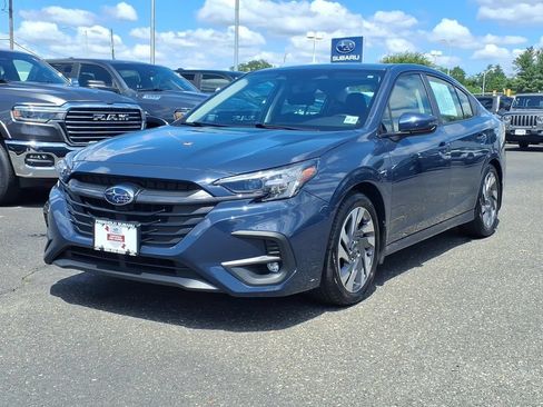 Used 2025 Subaru Legacy Limited AWD/4WD image 3