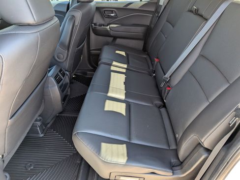 Used 2023 Honda Ridgeline RTL image 11