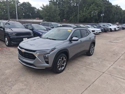 Used 2025 Chevrolet Trax LT w/ LT Convenience Package