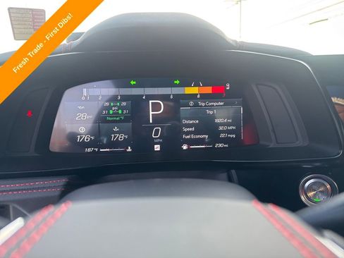 Used 2025 Chevrolet Corvette Stingray Coupe w/ 1LT image 18