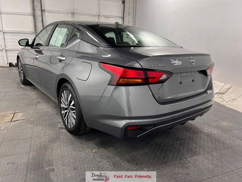 Used 2025 Nissan Altima 2.5 SV FWD image 5