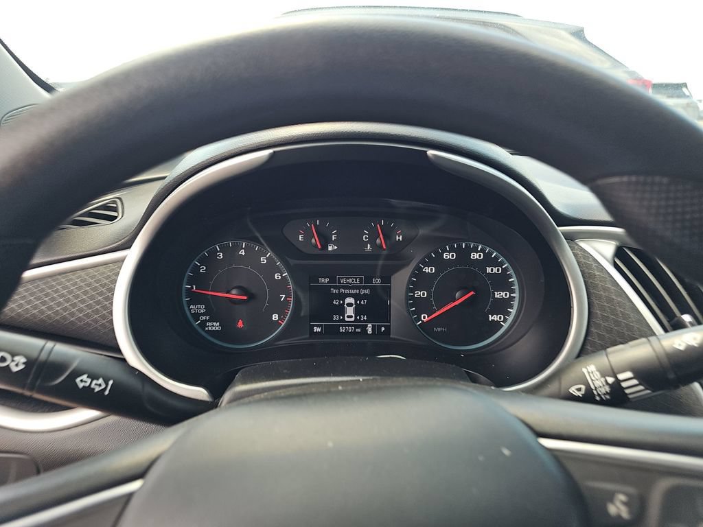 Used 2022 Chevrolet Malibu LT FWD image 16