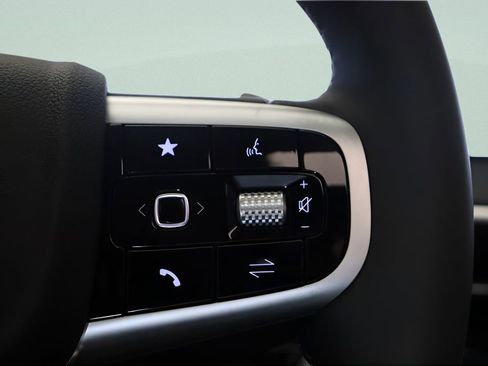 New 2026 Genesis GV70 2.5T Advanced image 17