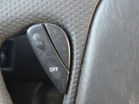 Used 2006 Ford Escape XLT image 12