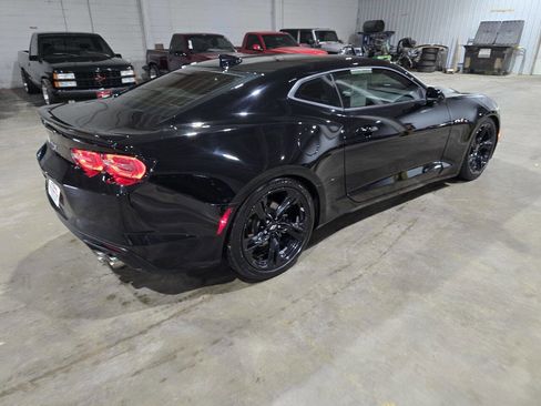 Used 2021 Chevrolet Camaro LT w/ RS Package image 13