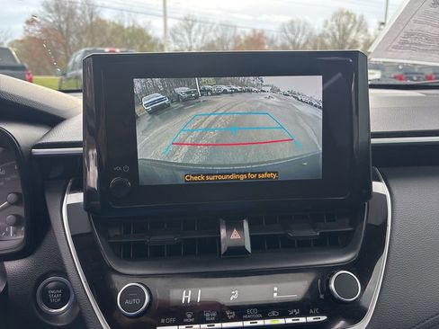 Used 2023 Toyota Corolla Cross LE w/ Moonroof Package image 30