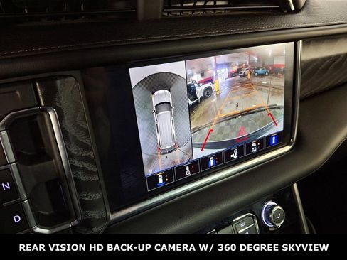 Used 2022 GMC Yukon Denali w/ Max Trailering Package image 22