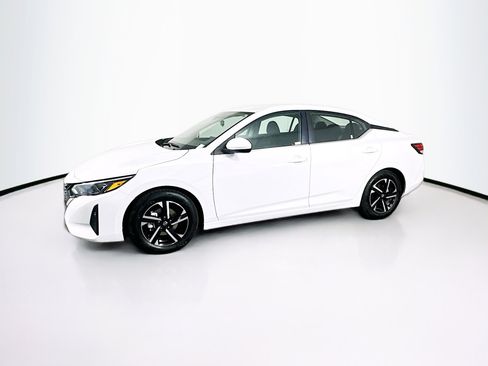 Used 2024 Nissan Sentra SV image 4