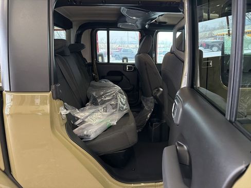 New 2026 Jeep Gladiator Sport image 27