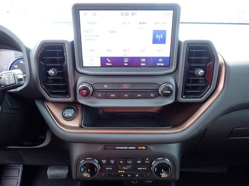 Certified 2024 Ford Bronco Sport Outer Banks w/ Tech Package image 24