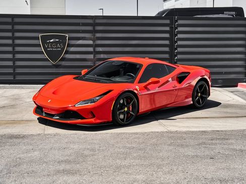 Used 2020 Ferrari F8 Tributo RWD image 5