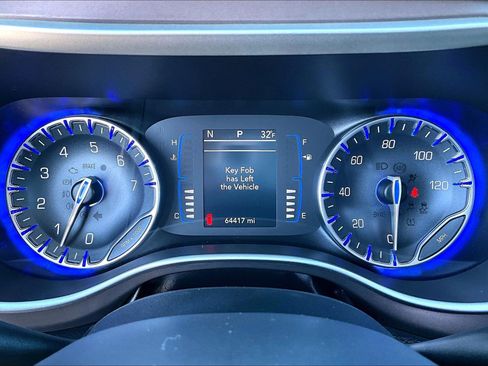 Used 2017 Chrysler Pacifica LX w/ Tire & Wheel Group image 14