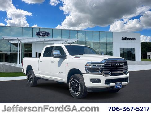 Used 2026 RAM 2500 Laramie AWD/4WD image 1