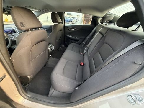Used 2024 Chevrolet Malibu LT FWD image 16