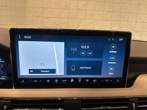 Used 2023 Lincoln Corsair Reserve w/ Equipment Group 202A AWD/4WD image 11