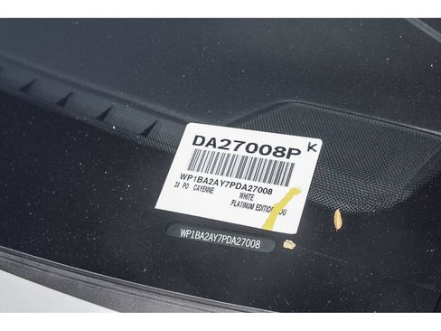 Used 2023 Porsche Cayenne Platinum Edition AWD/4WD image 13