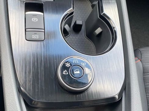 New 2025 Nissan Rogue SV image 24