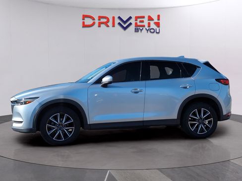 Used 2018 MAZDA CX-5 Grand Touring image 2
