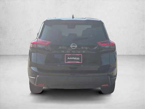 Used 2025 Nissan Rogue SV FWD image 7