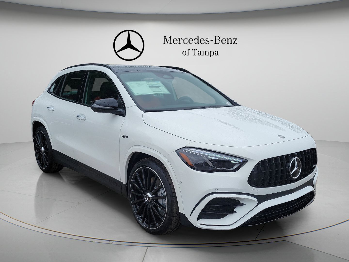 New 2026 Mercedes-Benz GLA 35 AMG 4MATIC image 4