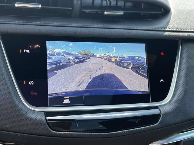 Certified 2024 Cadillac XT6 Luxury w/ LPO, Floor Liner Package AWD/4WD image 33