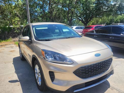 Used 2020 Ford Escape SE FWD image 75