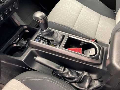 Used 2023 Toyota Tacoma TRD Off-Road w/ Advanced Technology Package image 17