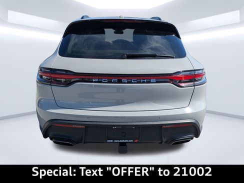 Used 2022 Porsche Macan image 5