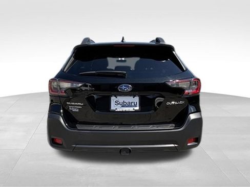 Used 2024 Subaru Outback Premium AWD/4WD image 6