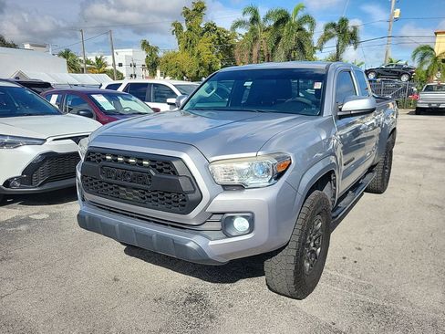 Used 2021 Toyota Tacoma SR5 image 3