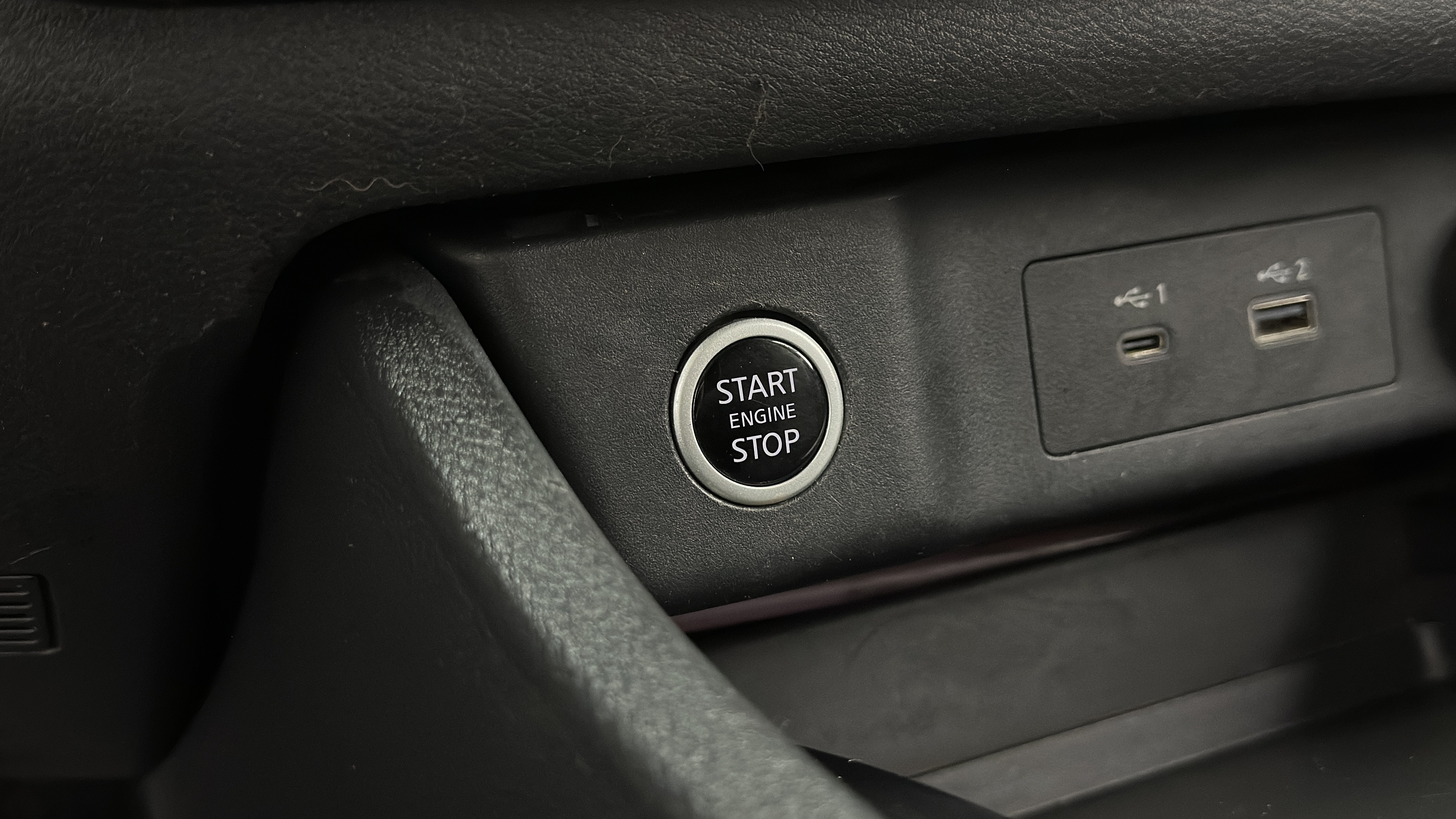 Used 2023 Nissan Rogue SV FWD image 17