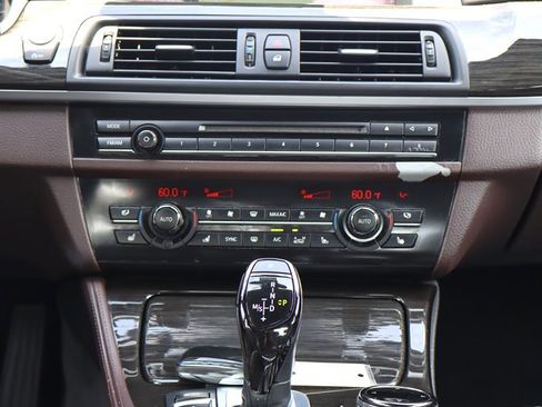 Used 2015 BMW 550i xDrive Sedan AWD/4WD image 13