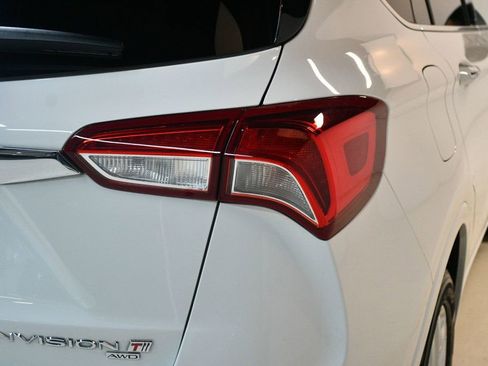 Used 2019 Buick Envision Premium w/ Driver Confidence Package image 12