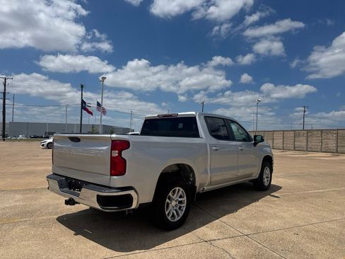 Used 2022 Chevrolet Silverado 1500 LT AWD/4WD image 21