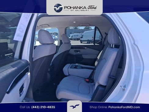 Used 2023 Honda Pilot LX image 9