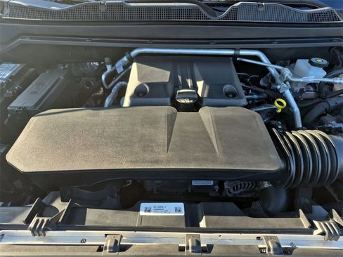 Used 2025 GMC Canyon AT4 w/ Technology Plus Package image 34