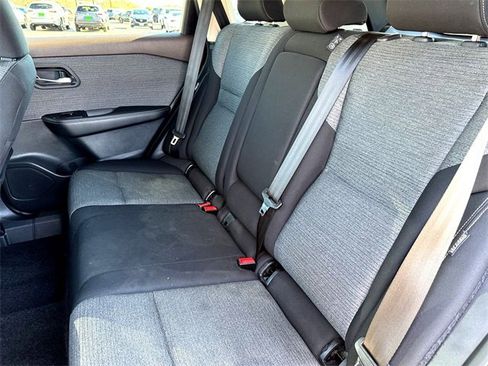 Used 2023 Nissan Rogue SV image 27