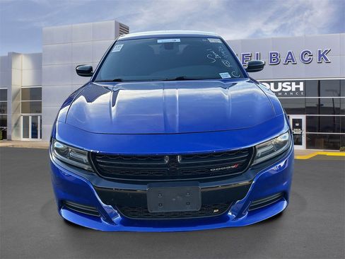 Used 2021 Dodge Charger SXT w/ Blacktop Package image 2