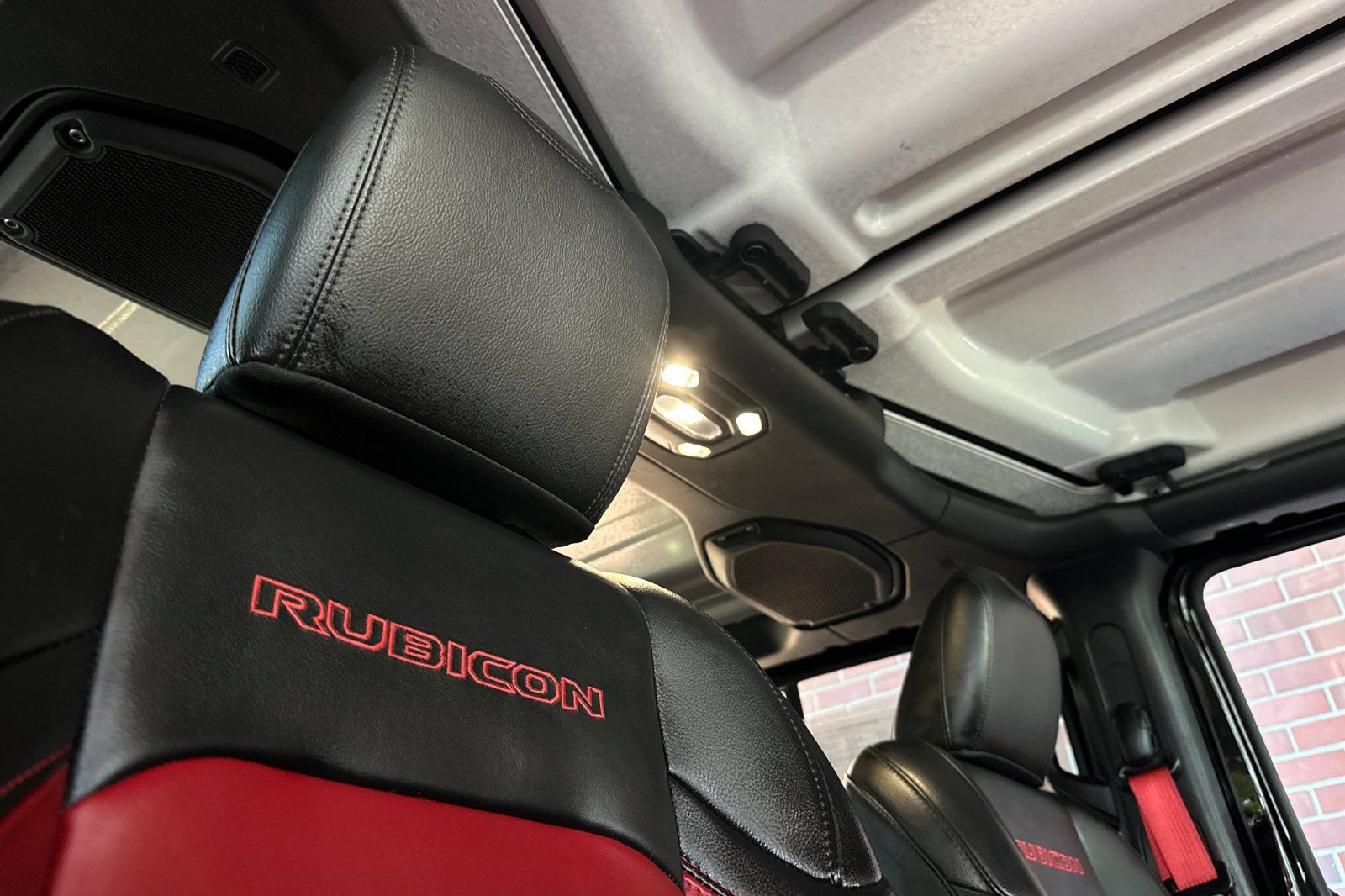 Used 2023 Jeep Wrangler Unlimited Rubicon 4xe AWD/4WD image 21