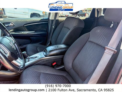 Used 2017 Dodge Journey SE w/ Flexible Seating Group FWD image 16